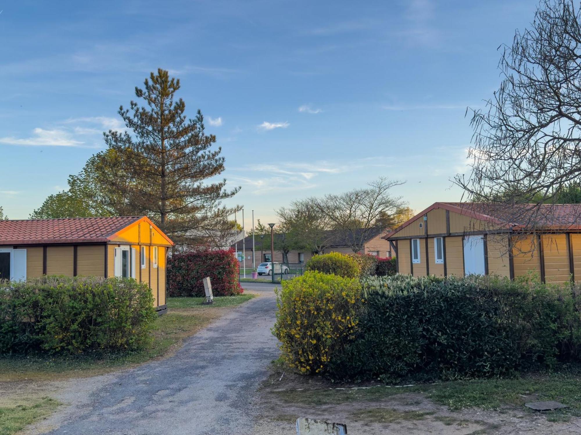 Onlycamp Camping Le Champ D'Ete Reyssouze ภายนอก รูปภาพ